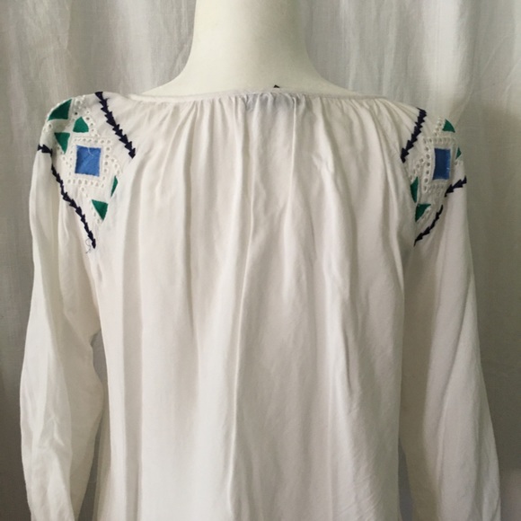 Chelsea & Theodore women’s top - Picture 3 of 4